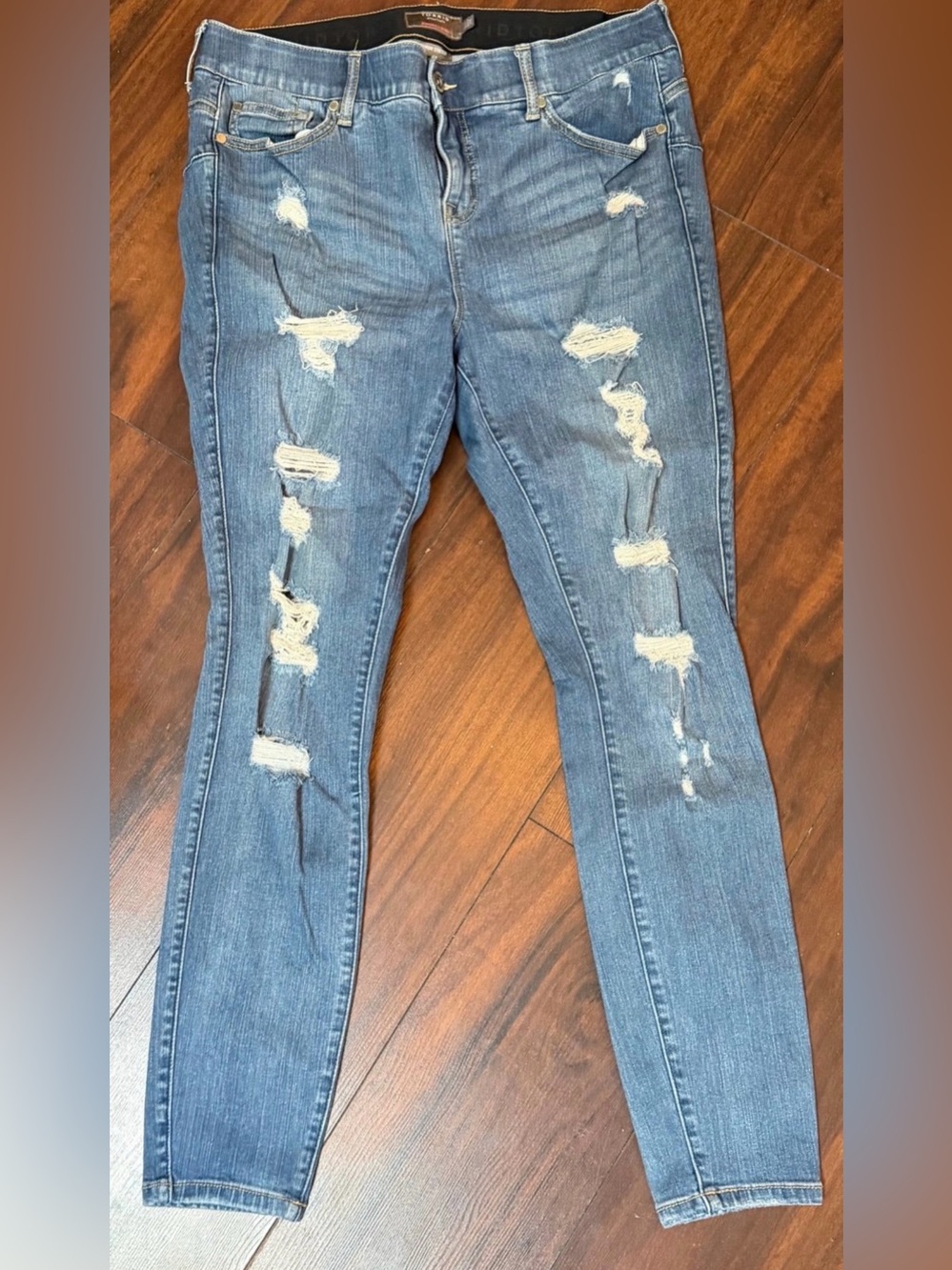 Women’s Distressed Blue Skinny Jeans size 16 tall